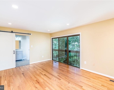 3134 Delburne Court - Photo Thumbnail 11