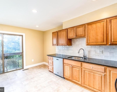 3134 Delburne Court - Photo Thumbnail 4