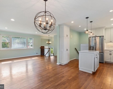 1805 Ingemar Court - Photo Thumbnail 2