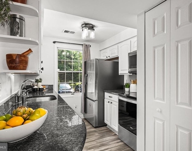8607 Kenosha Court - Photo Thumbnail 5