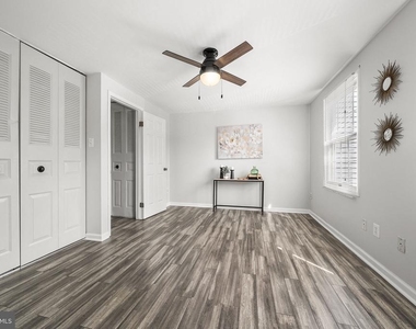 8607 Kenosha Court - Photo Thumbnail 12