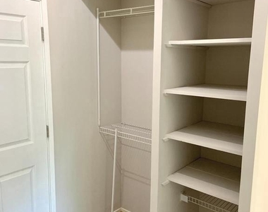 2438 Ridgehampton Court - Photo Thumbnail 28