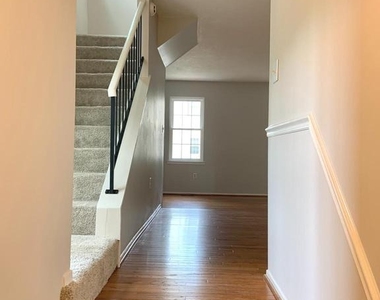 2438 Ridgehampton Court - Photo Thumbnail 3