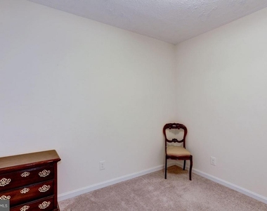 6069 Crown Royal Circle - Photo Thumbnail 21