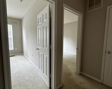 5136 Brittney Elyse Circle - Photo Thumbnail 23