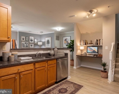 5136 Brittney Elyse Circle - Photo Thumbnail 4