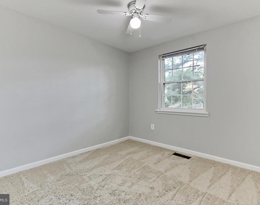 7844 Snead Lane - Photo Thumbnail 22