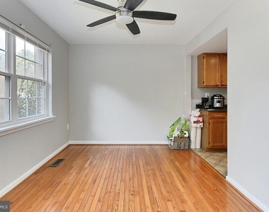 7844 Snead Lane - Photo Thumbnail 4