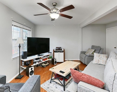 7844 Snead Lane - Photo Thumbnail 13