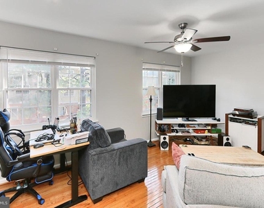 7844 Snead Lane - Photo Thumbnail 11