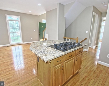 4083 Walnut Cove Circle - Photo Thumbnail 7