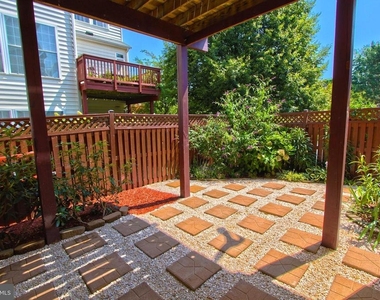 4083 Walnut Cove Circle - Photo Thumbnail 31