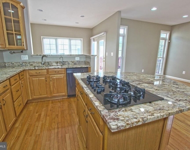4083 Walnut Cove Circle - Photo Thumbnail 9