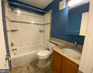 12284 Wye Oak Commons Circle - Photo Thumbnail 13