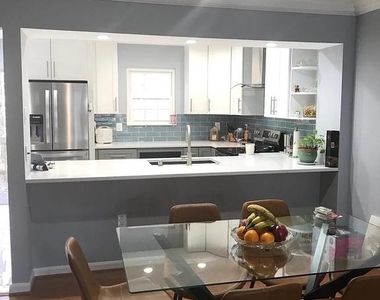12284 Wye Oak Commons Circle - Photo Thumbnail 5