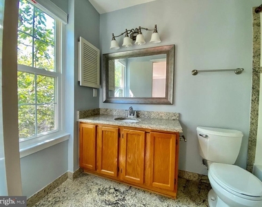 12284 Wye Oak Commons Circle - Photo Thumbnail 15