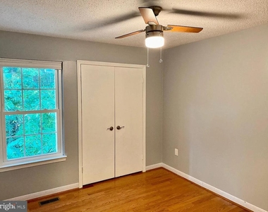 12284 Wye Oak Commons Circle - Photo Thumbnail 11
