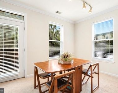 9486 Virginia Center Boulevard - Photo Thumbnail 7