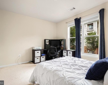 9486 Virginia Center Boulevard - Photo Thumbnail 16
