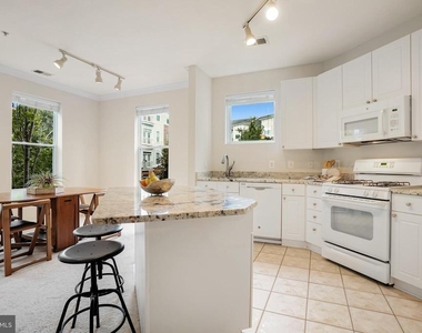 9486 Virginia Center Boulevard - Photo Thumbnail 3
