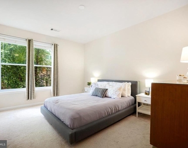9486 Virginia Center Boulevard - Photo Thumbnail 11