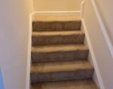 1823 N Shore Court - Photo Thumbnail 21