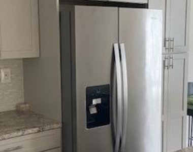 1823 N Shore Court - Photo Thumbnail 15