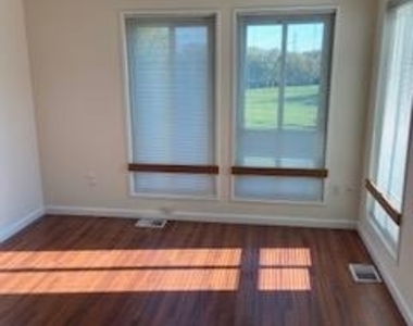 1823 N Shore Court - Photo Thumbnail 35