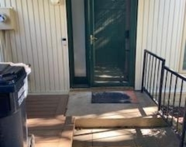 1823 N Shore Court - Photo Thumbnail 8