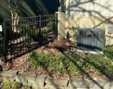 1823 N Shore Court - Photo Thumbnail 1