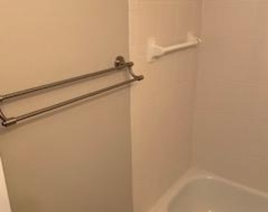 1823 N Shore Court - Photo Thumbnail 27