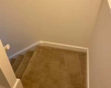 1823 N Shore Court - Photo Thumbnail 20