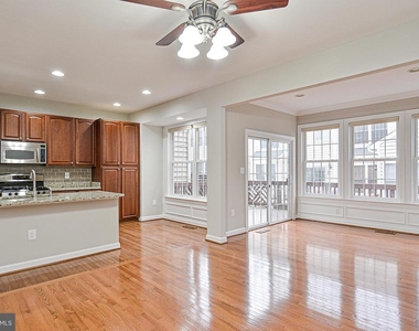 4654 Hummingbird Lane - Photo Thumbnail 14