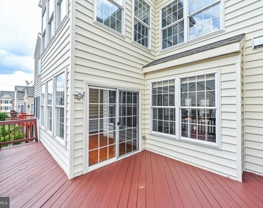 4654 Hummingbird Lane - Photo Thumbnail 19