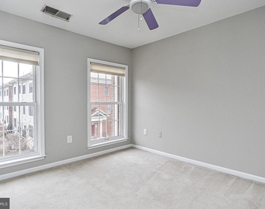 4654 Hummingbird Lane - Photo Thumbnail 31