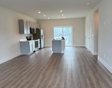 178 Sioux Loop - Photo Thumbnail 1