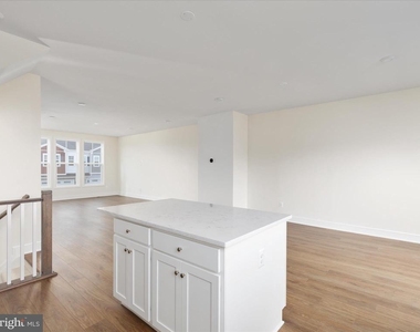 123 Choke Cherry Court - Photo Thumbnail 5