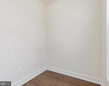 123 Choke Cherry Court - Photo Thumbnail 12