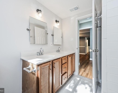 2700 Dartmouth Road - Photo Thumbnail 21