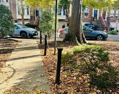 1577 N Colonial Terrace - Photo Thumbnail 8