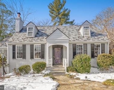 3916 Military Road - Photo Thumbnail 4