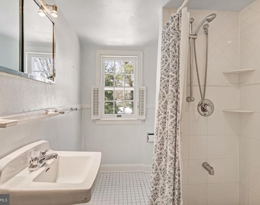 3916 Military Road - Photo Thumbnail 26
