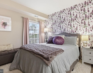 2807 S Woodrow Street - Photo Thumbnail 14