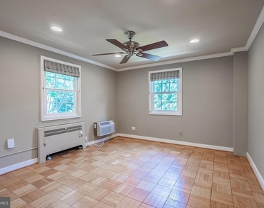 4374 N Pershing Drive - Photo Thumbnail 12