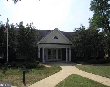 4374 N Pershing Drive - Photo Thumbnail 24