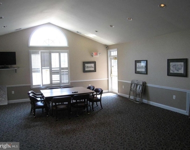 4374 N Pershing Drive - Photo Thumbnail 25