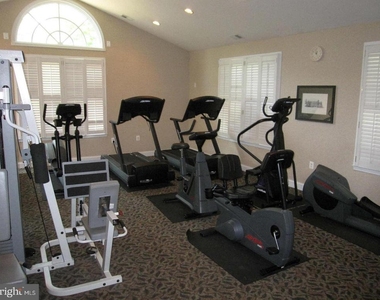 4374 N Pershing Drive - Photo Thumbnail 27
