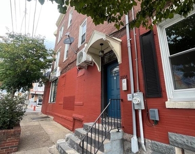 2938 W Oxford Street - Photo Thumbnail 1