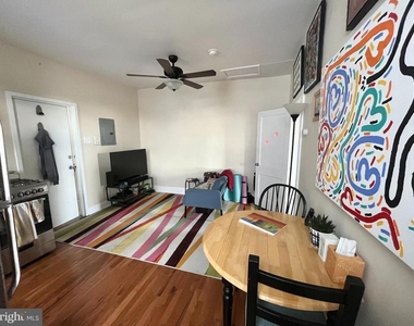 2938 W Oxford Street - Photo Thumbnail 5