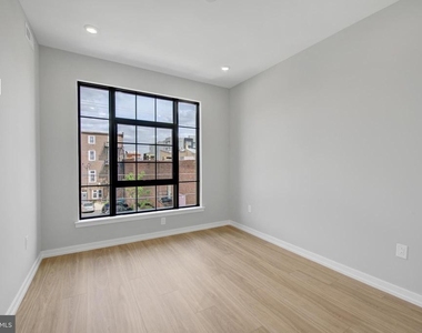 1205 S 15th Street - Photo Thumbnail 10